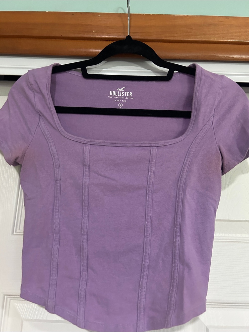 Hollister Lavender Square-Neck Short Sleeve Top